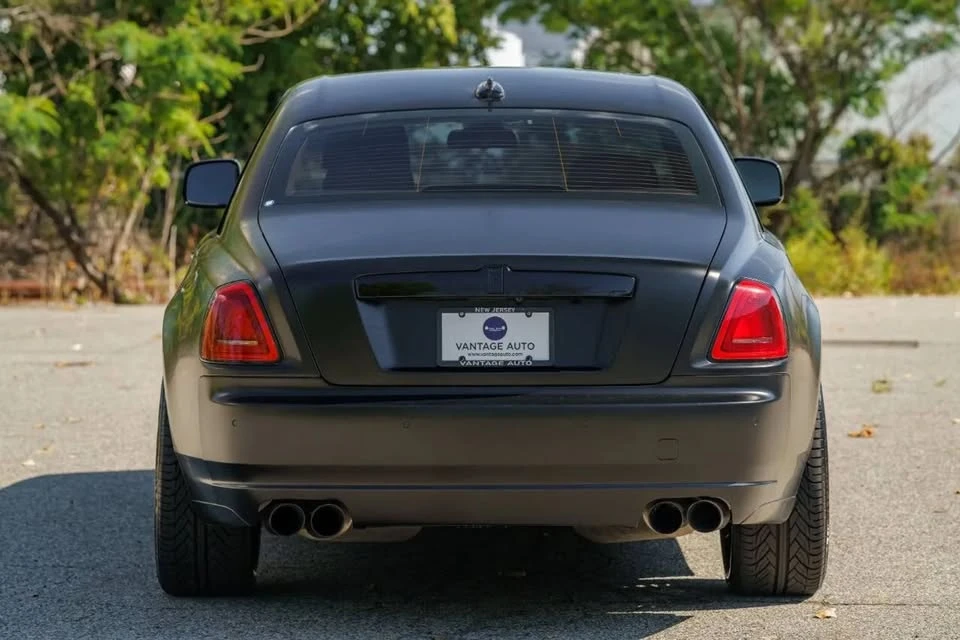 2011 Rolls-Royce Ghost 1st Gen - Image 14 of 17