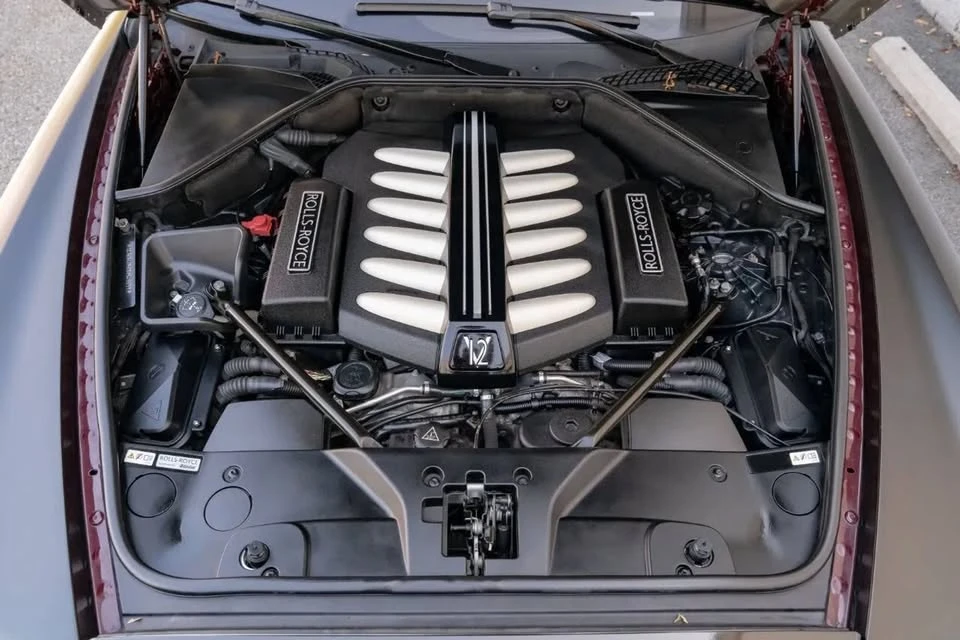 2011 Rolls-Royce Ghost 1st Gen - Image 10 of 17