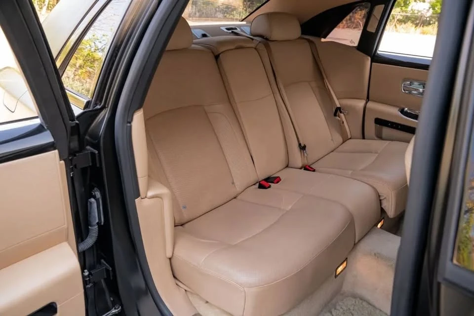 2011 Rolls-Royce Ghost 1st Gen - Image 9 of 17