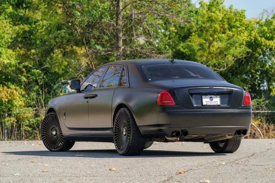 2011 Rolls-Royce Ghost 1st Gen - Image 13 of 17