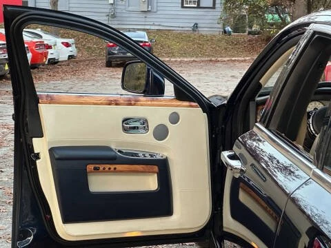 2011 Rolls-Royce Ghost 1st Gen - Image 18 of 20