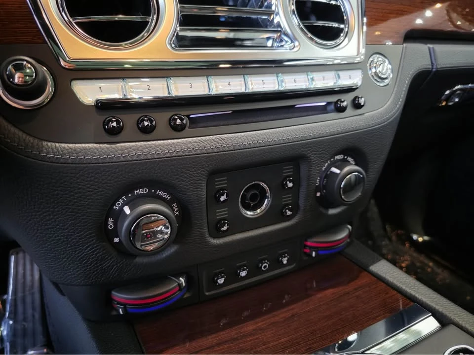2011 Rolls-Royce Ghost 1st Gen - Image 15 of 20