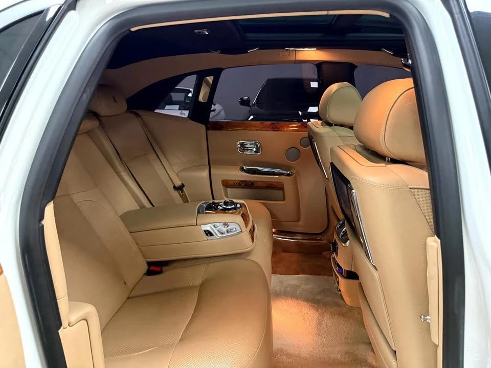 2011 Rolls-Royce Ghost 1st Gen - Image 15 of 20