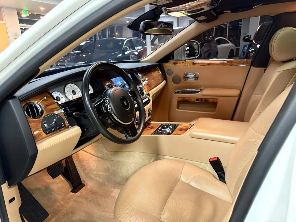 2011 Rolls-Royce Ghost 1st Gen - Image 10 of 20