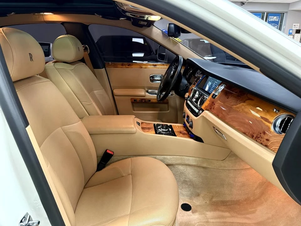 2011 Rolls-Royce Ghost 1st Gen - Image 17 of 20