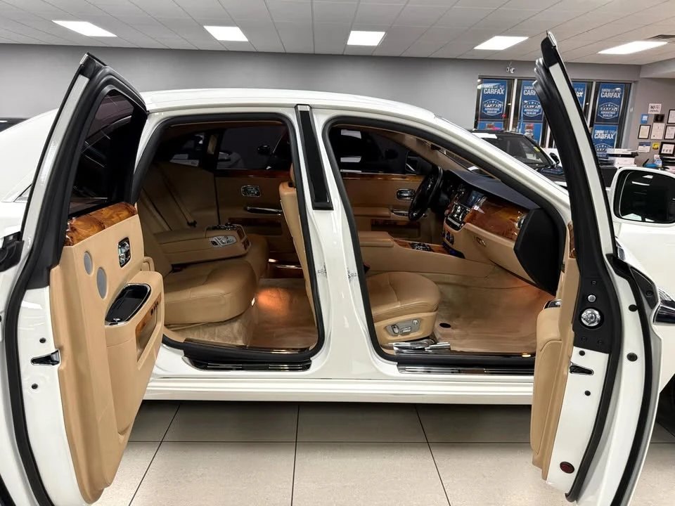 2011 Rolls-Royce Ghost 1st Gen - Image 14 of 20