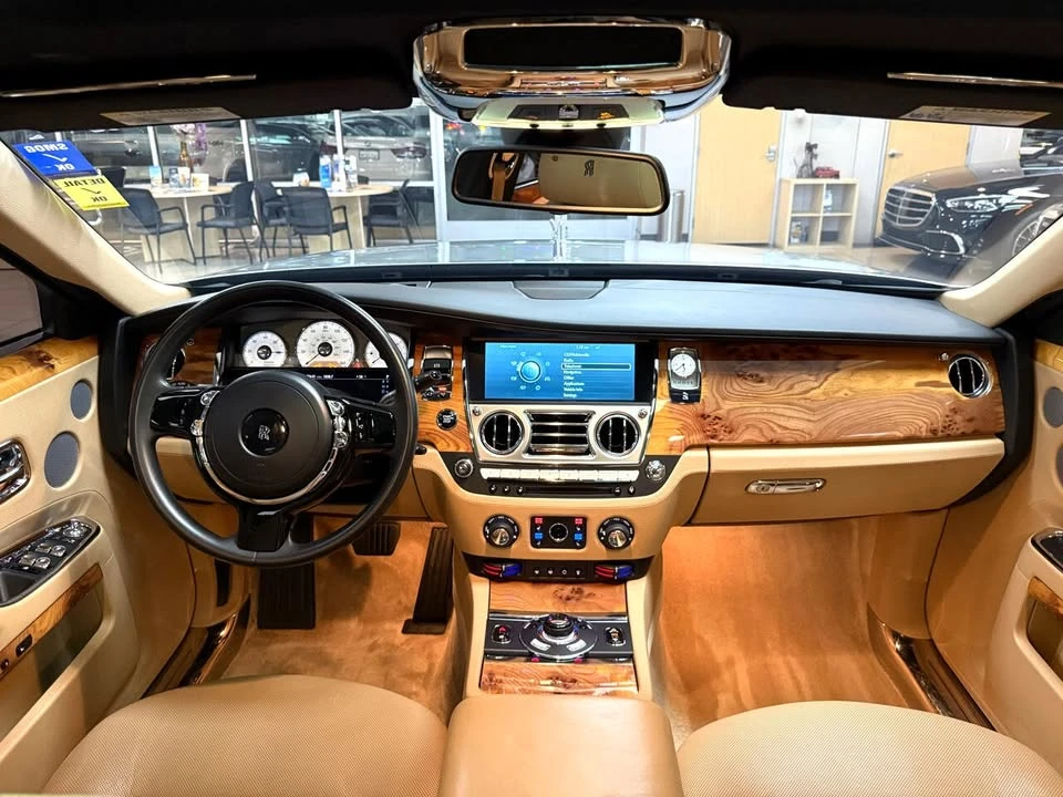 2011 Rolls-Royce Ghost 1st Gen - Image 11 of 20