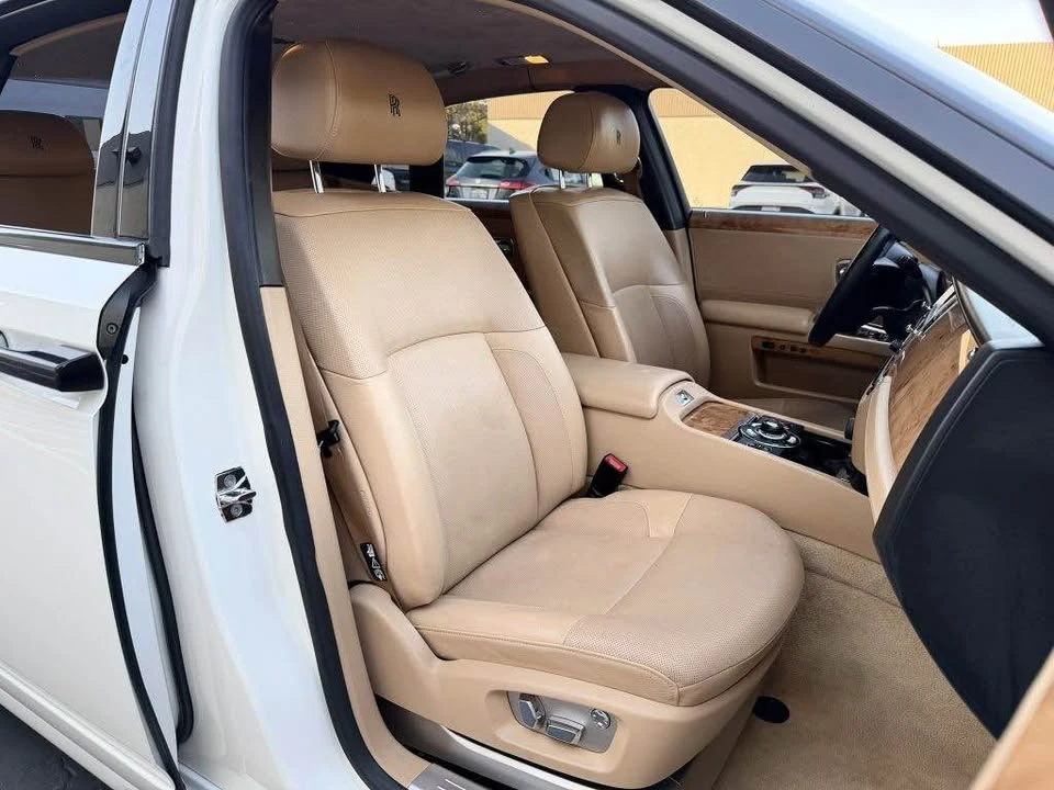 2011 Rolls-Royce Ghost 1st Gen - Image 13 of 20