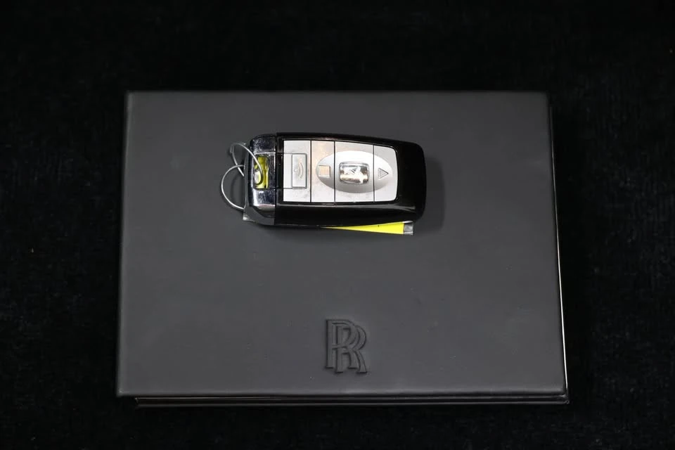 2011 Rolls-Royce Ghost 1st Gen - Image 5 of 20
