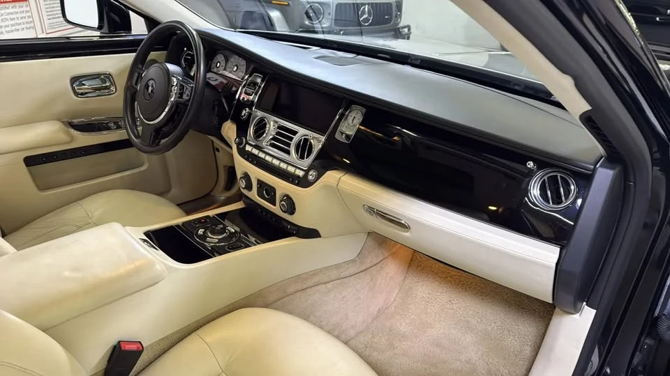 2011 Rolls-Royce Ghost 1st Gen - Image 18 of 18