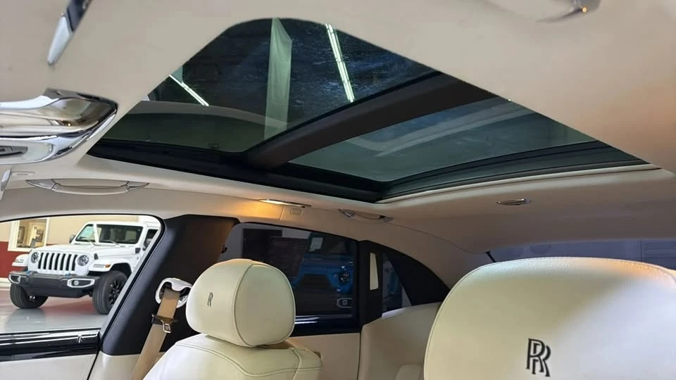 2011 Rolls-Royce Ghost 1st Gen - Image 15 of 18