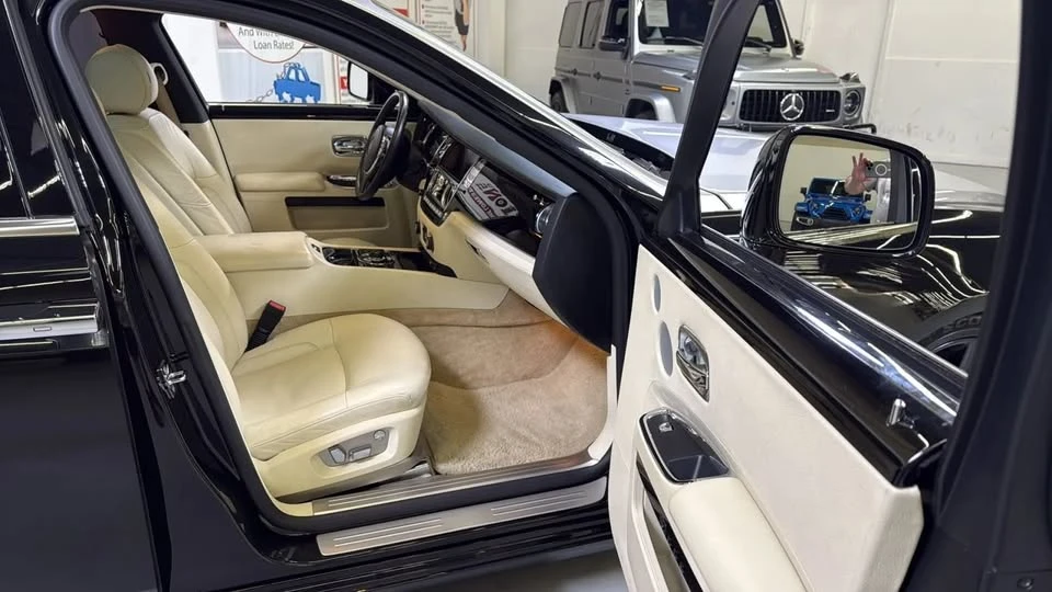 2011 Rolls-Royce Ghost 1st Gen - Image 16 of 18