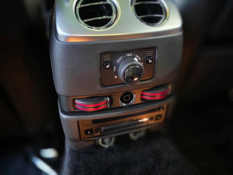 2011 Rolls-Royce Ghost 1st Gen - Image 10 of 18