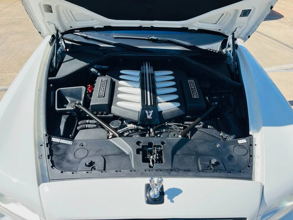 2011 Rolls-Royce Ghost 1st Gen - Image 10 of 19