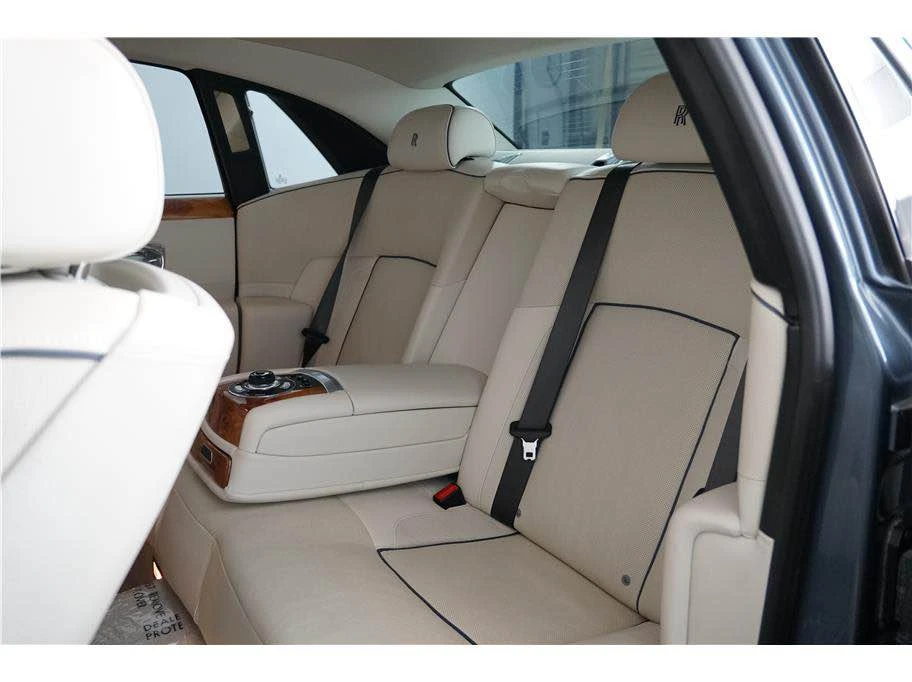 2011 Rolls-Royce Ghost 1st Gen - Image 9 of 12