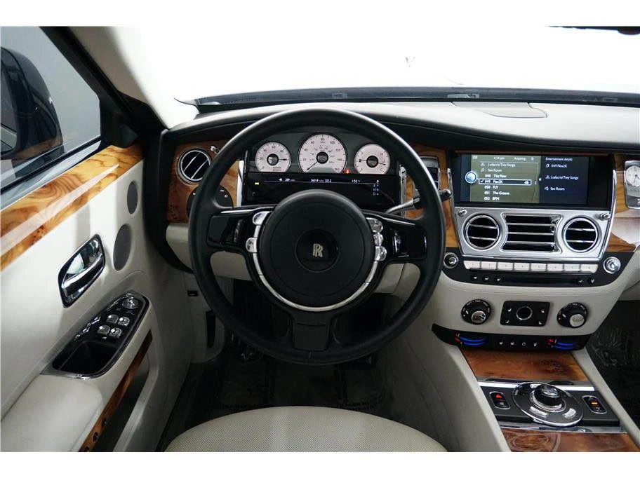 2011 Rolls-Royce Ghost 1st Gen - Image 11 of 12