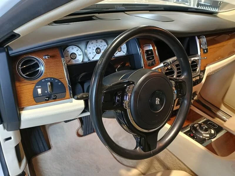 2011 Rolls-Royce Ghost 1st Gen - Image 7 of 11