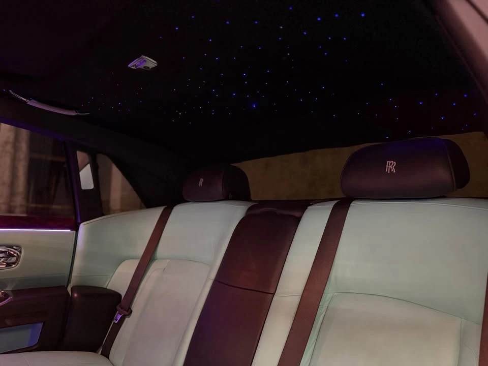 2011 Rolls-Royce Ghost 1st Gen - Image 10 of 18