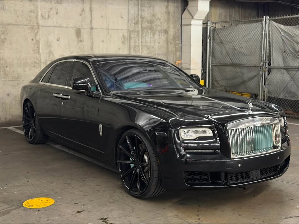 2011 Rolls-Royce Ghost 1st Gen - Image 2 of 18