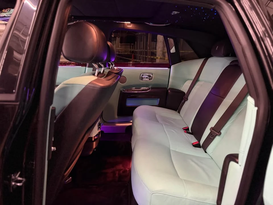 2011 Rolls-Royce Ghost 1st Gen - Image 5 of 18