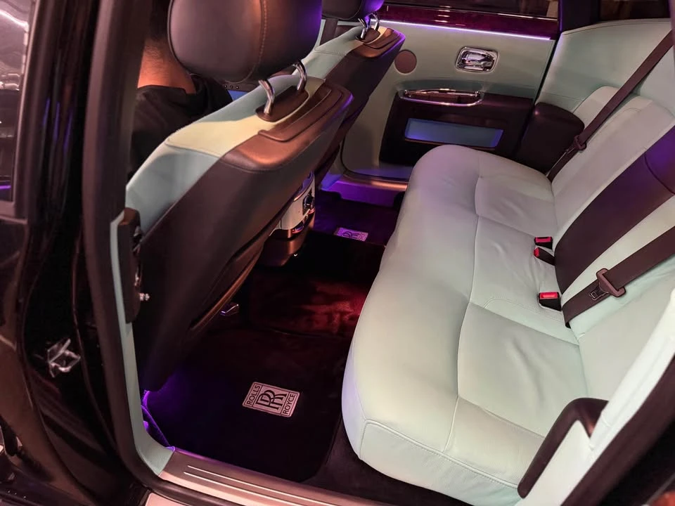 2011 Rolls-Royce Ghost 1st Gen - Image 8 of 18