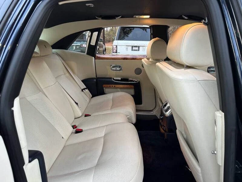2011 Rolls-Royce Ghost 1st Gen - Image 9 of 19