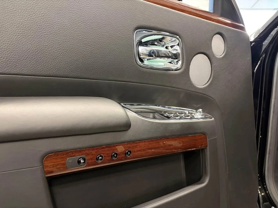 2011 Rolls-Royce Ghost 1st Gen - Image 8 of 18