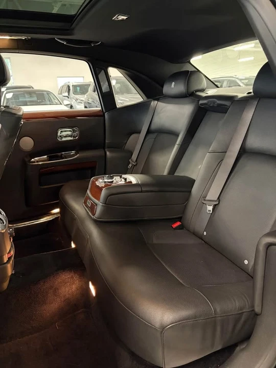 2011 Rolls-Royce Ghost 1st Gen - Image 15 of 18