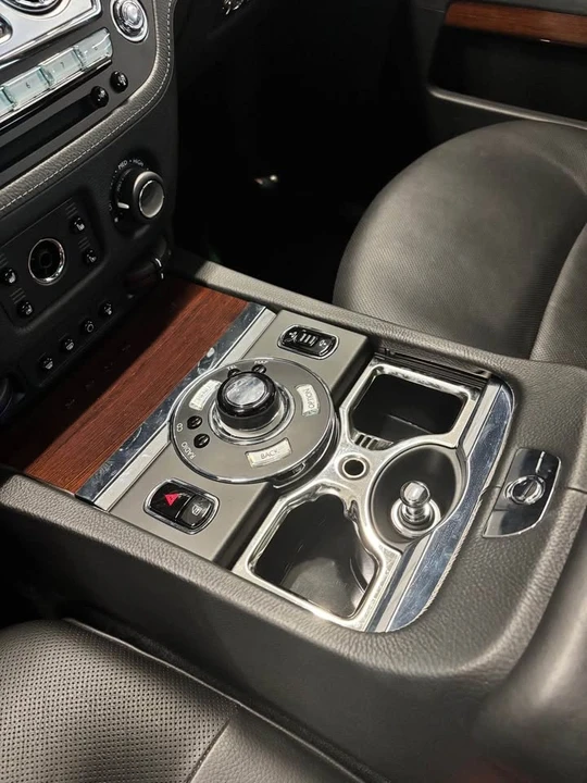 2011 Rolls-Royce Ghost 1st Gen - Image 6 of 10
