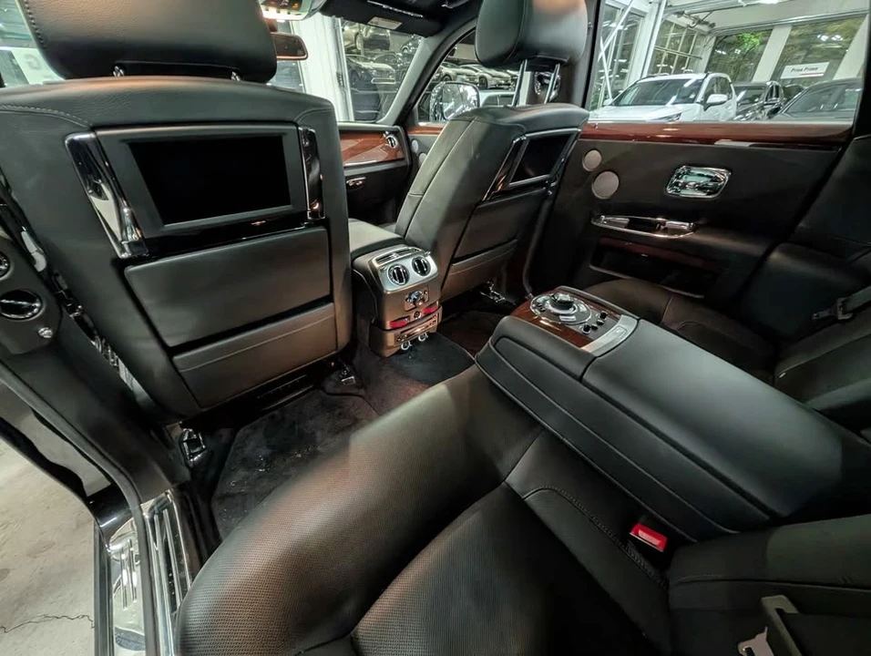 2011 Rolls-Royce Ghost 1st Gen - Image 11 of 21