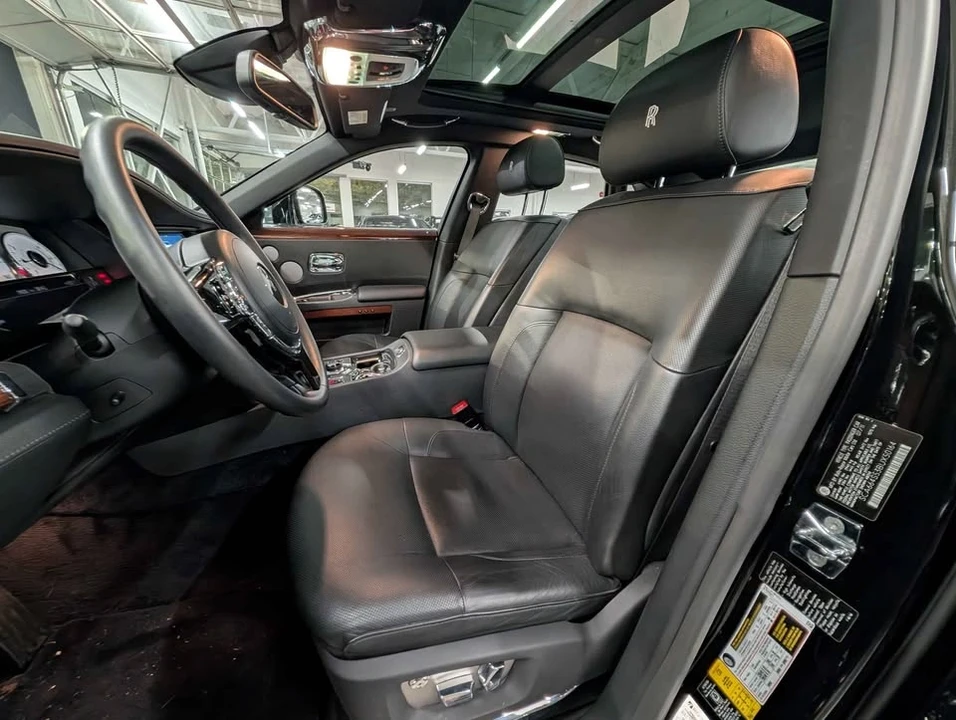 2011 Rolls-Royce Ghost 1st Gen - Image 8 of 21