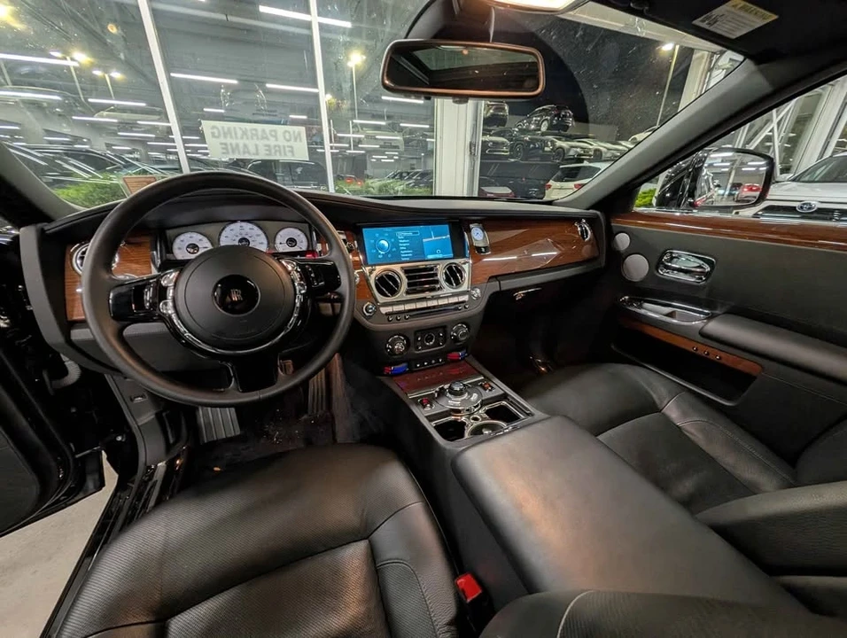 2011 Rolls-Royce Ghost 1st Gen - Image 9 of 21