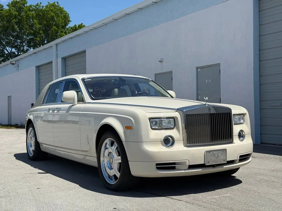 2011 Rolls-Royce Phantom VII - Image 2 of 19