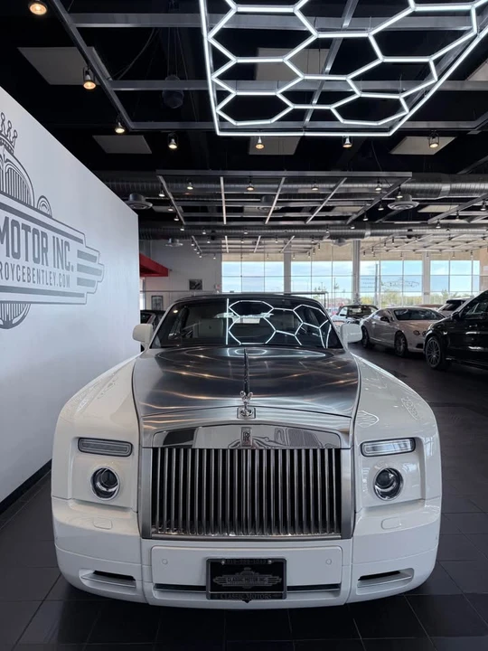 2011 Rolls-Royce Phantom VII - Image 8 of 18