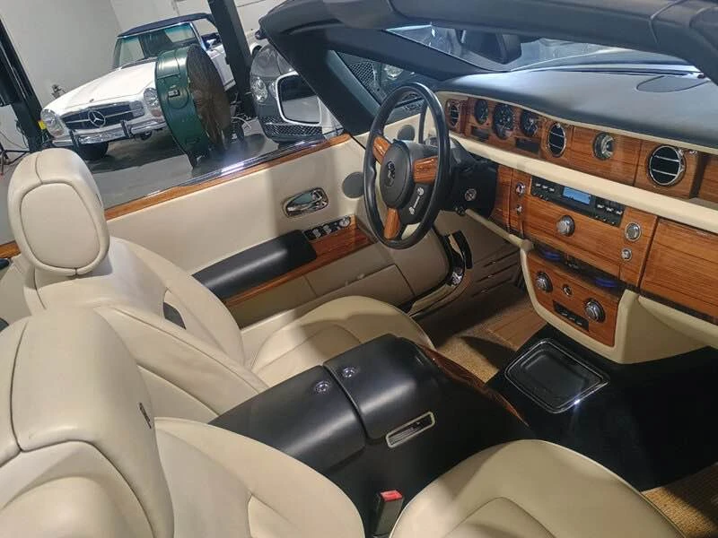 2011 Rolls-Royce Phantom VII - Image 10 of 11