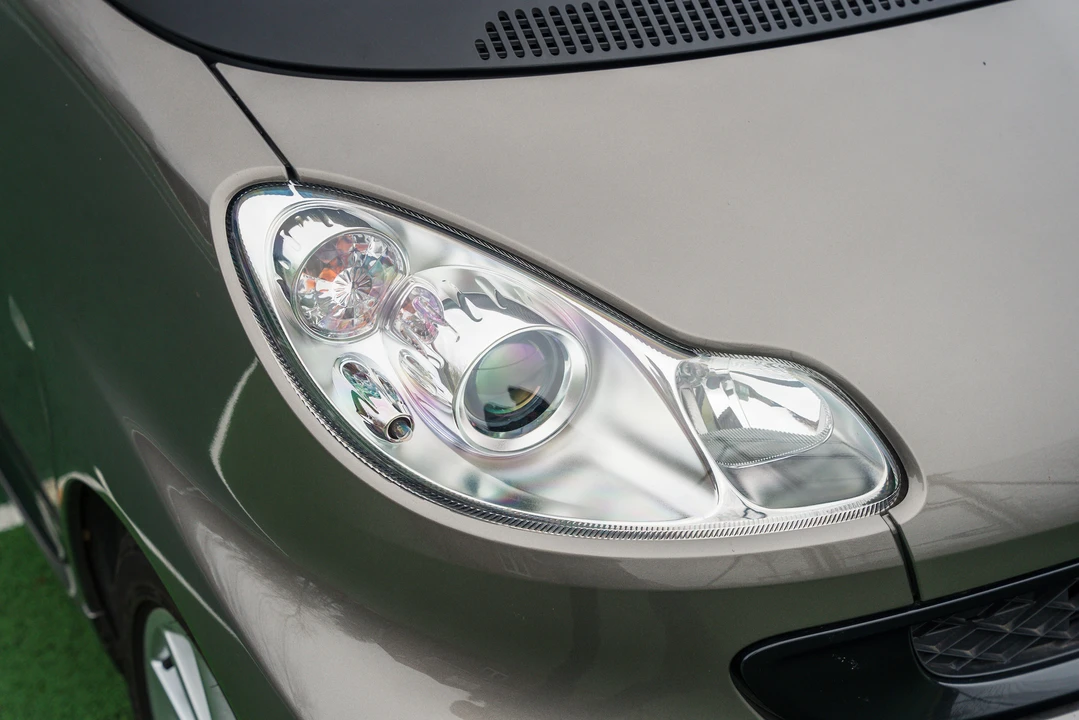 2011 Smart Fortwo 2nd Gen - Image 21 of 31