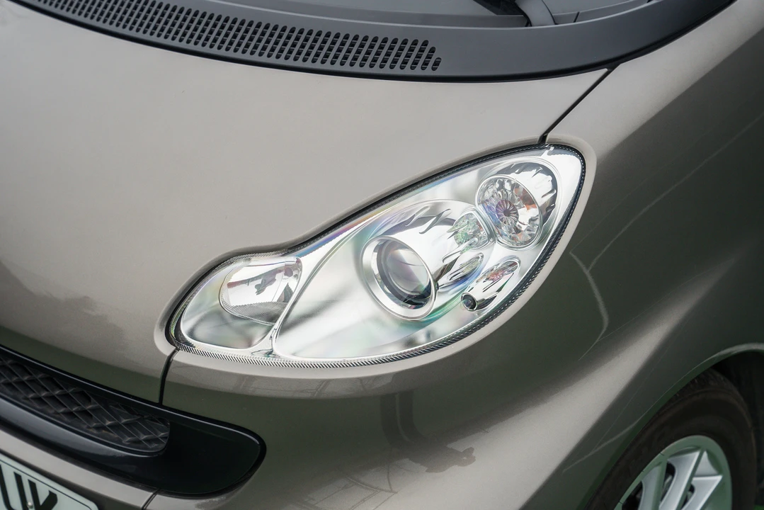 2011 Smart Fortwo 2nd Gen - Image 22 of 31