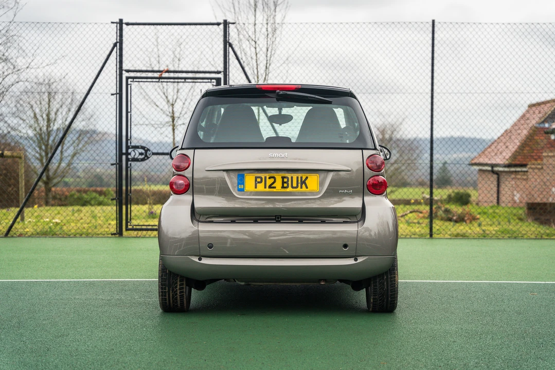 2011 Smart Fortwo 2nd Gen - Image 15 of 31