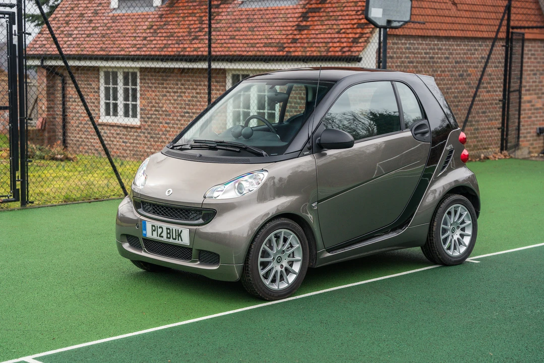 2011 Smart Fortwo 2nd Gen - Image 7 of 31