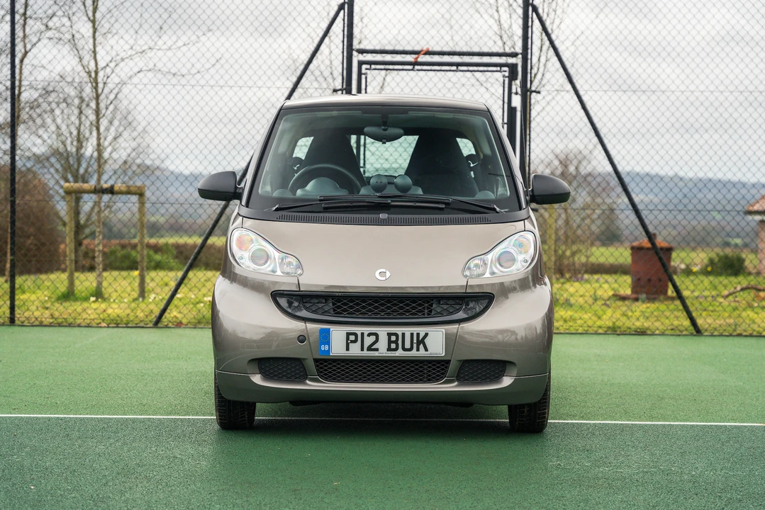 2011 Smart Fortwo 2nd Gen - Image 10 of 31