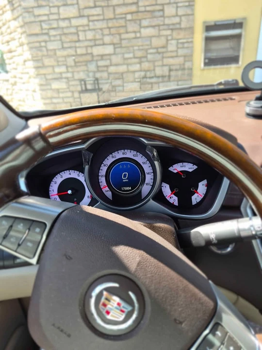 2011 Cadillac SRX - Image 3 of 3
