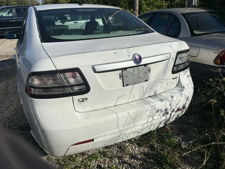 2011 Saab 9-3 2nd Gen - Image 3 of 7