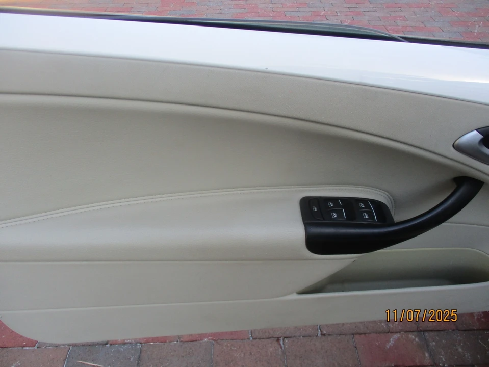 2011 Saab 9-3 2nd Gen - Image 11 of 13