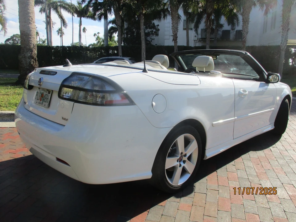 2011 Saab 9-3 2nd Gen - Image 3 of 13