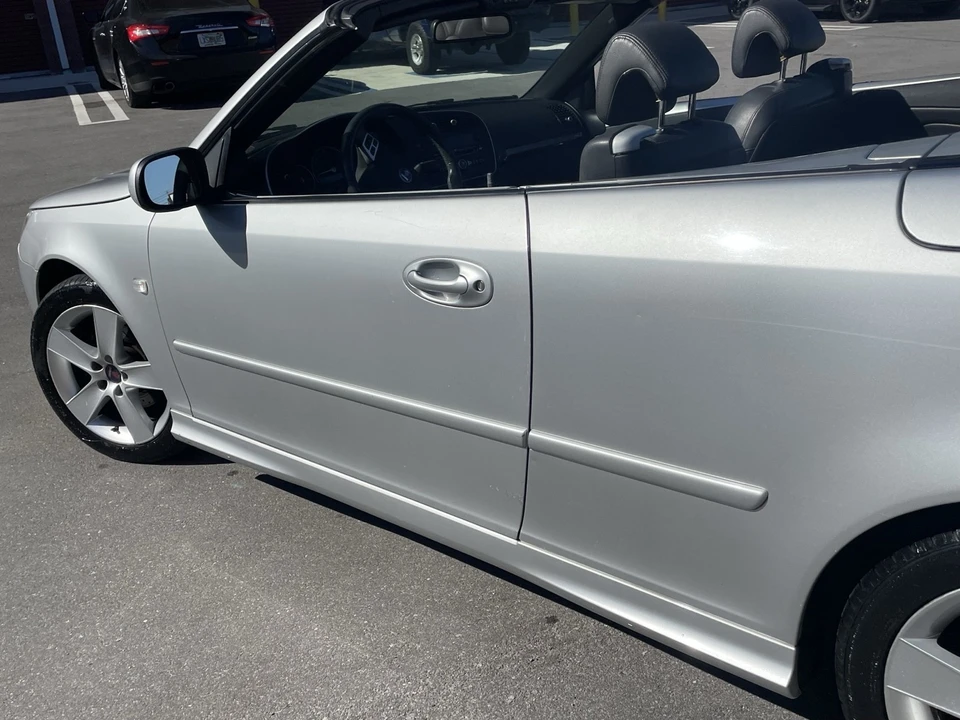 2011 Saab 9-3 2nd Gen - Image 23 of 31