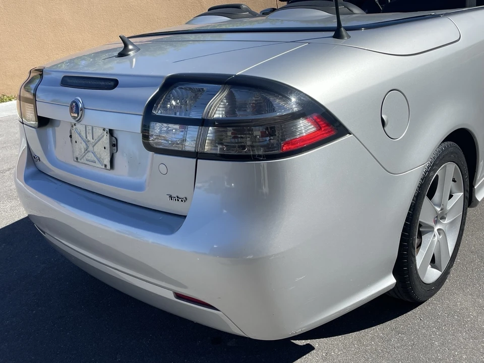 2011 Saab 9-3 2nd Gen - Image 17 of 31