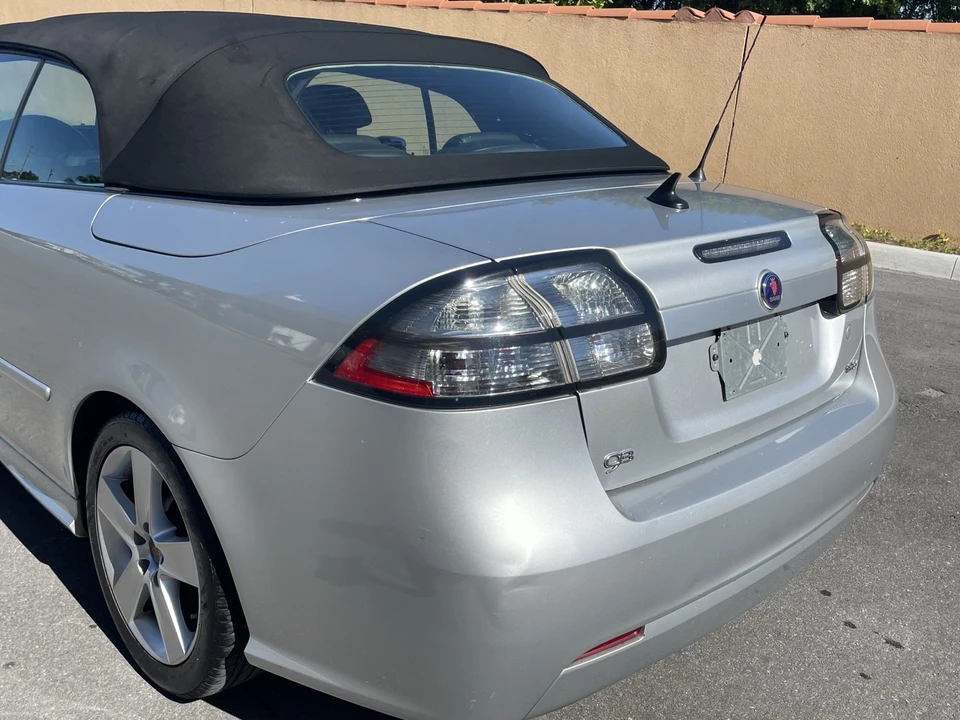 2011 Saab 9-3 2nd Gen - Image 16 of 21