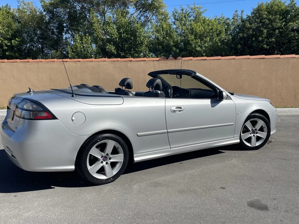 2011 Saab 9-3 2nd Gen - Image 4 of 31