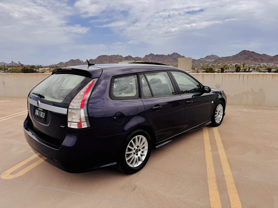 2011 Saab 9-3 2nd Gen - Image 17 of 31