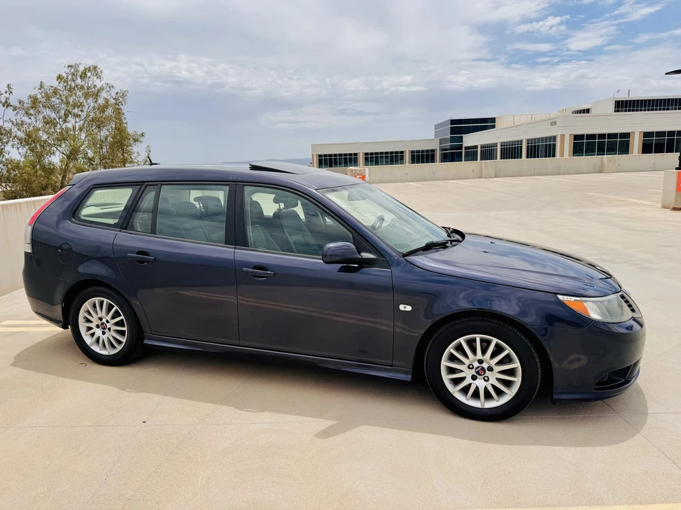 2011 Saab 9-3 2nd Gen - Image 21 of 31